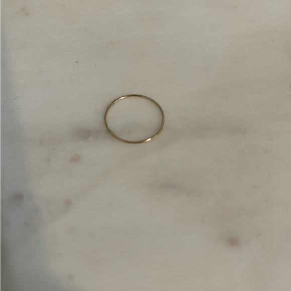 14k Solid Yellow Gold Thin Delicate Stacking Ring Size 6 1/2 - Picture 4 of 5